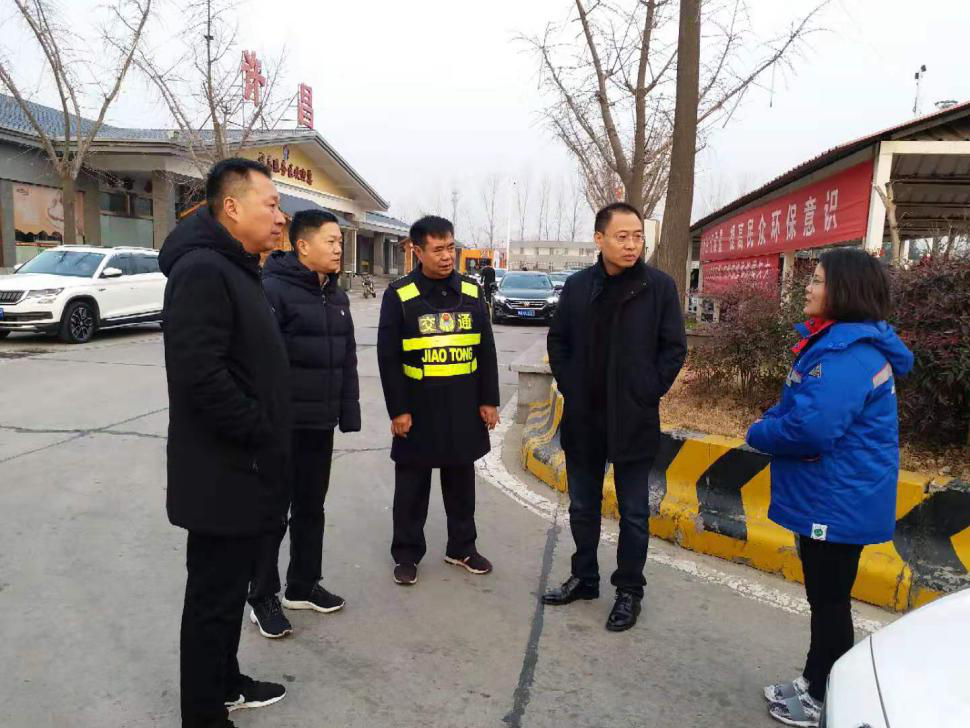 閻總到許昌服務區(qū).png 閻總到許昌服務區(qū).png